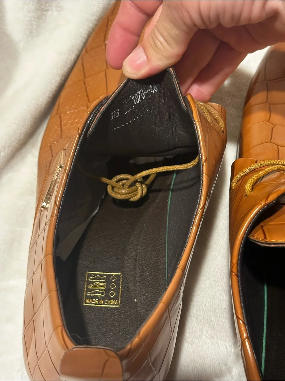 Source Unknown croc embossed